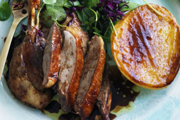 Twice-roasted Peking duck with mango