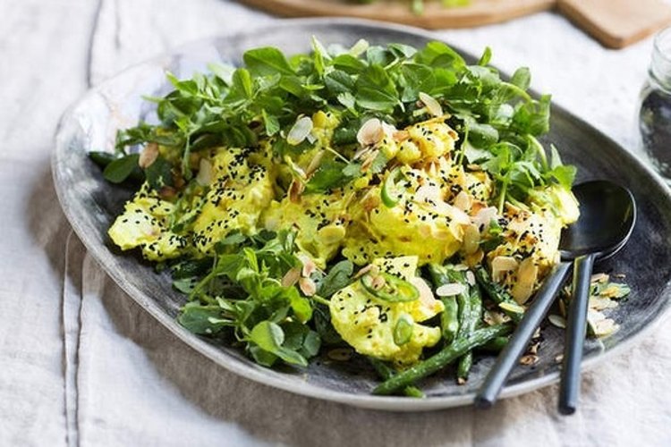 Cauliflower, green bean and fenugreek salad