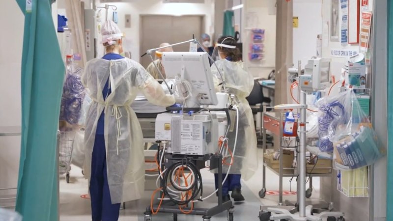 Victorian doctors warn strike action looms if pay and conditions not improved