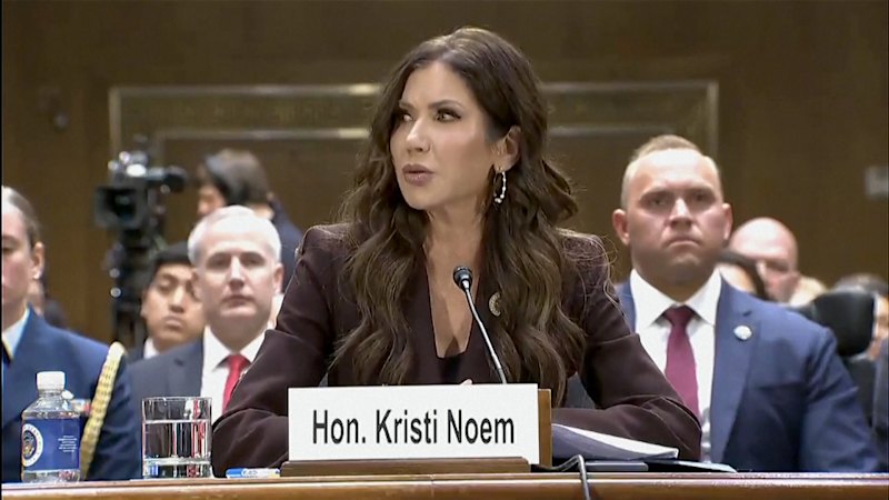 Kristi Noem grilled over how she handled the deadly Minneapolis shootings