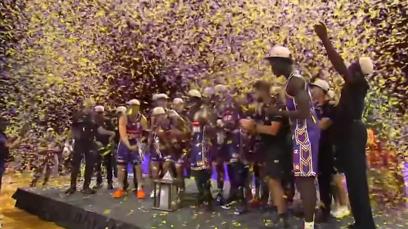 NBL trophy breaks as Kings celebrate title win
