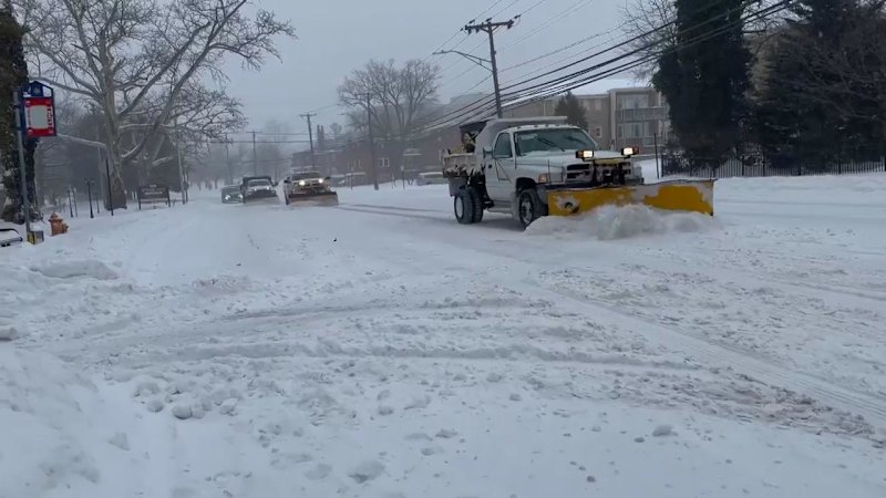 Massive storm blankets Baltimore in snow