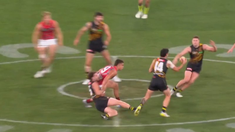 Double injury blow for Essendon