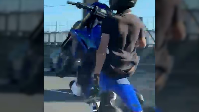Reckless trail bike riders filmed on Harbour Bridge