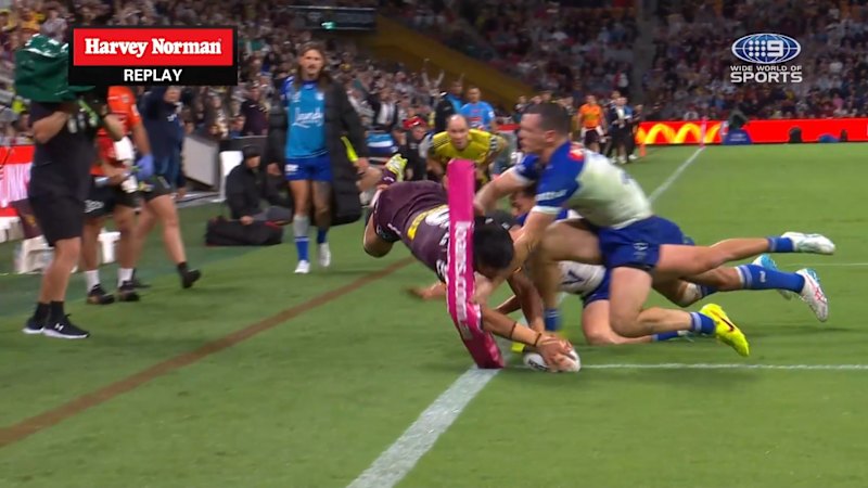 'Flying' Mariner stuns with putdown