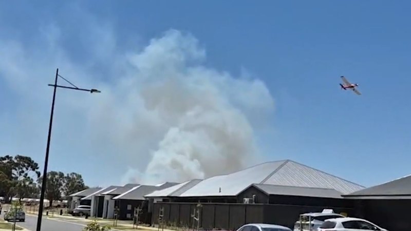 Bushfire burns close to homes north of Adelaide