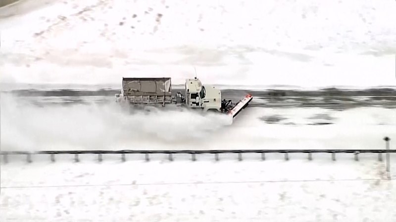 Massive storm brings widespread snow and travel disruption to US