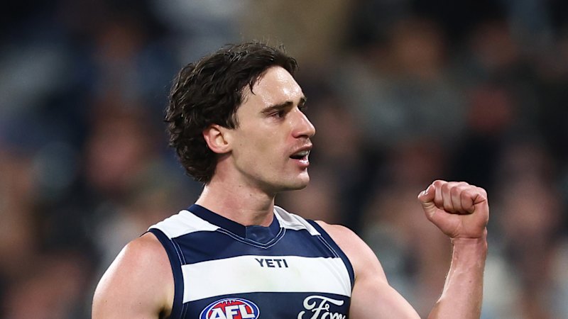 AFL LIVE: Cats threaten to fire away but Marshall keeps Saints within reach