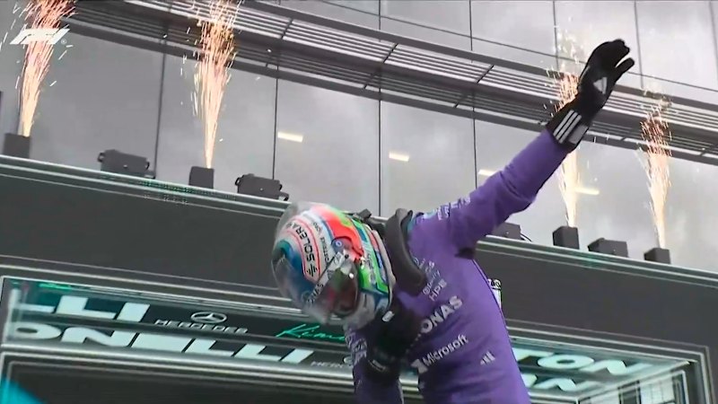 Mercedes teenager Antonelli makes F1 history
