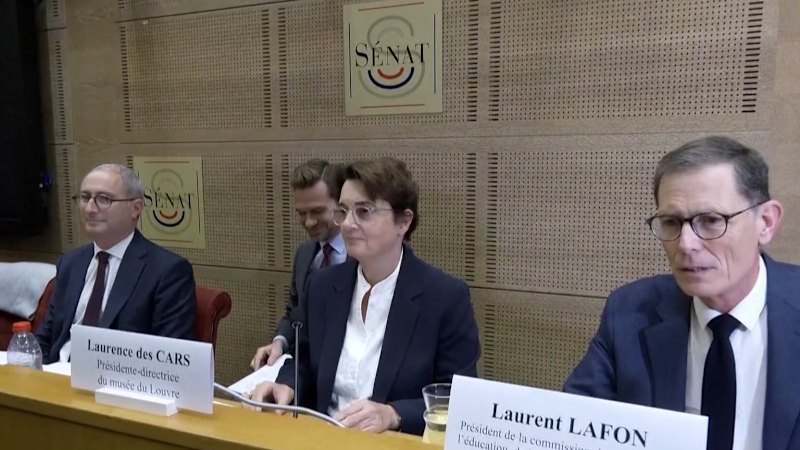 Louvre director resigns months after jewels heist