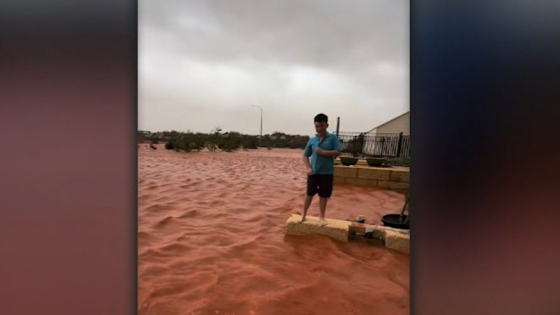 Cyclone Narelle smashes WA coast as it makes landfall in third state