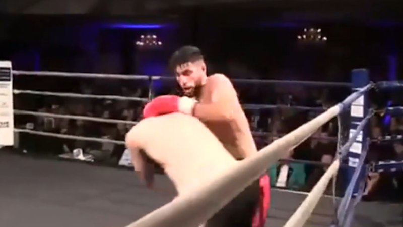 Hunt for car after boxer shot dead