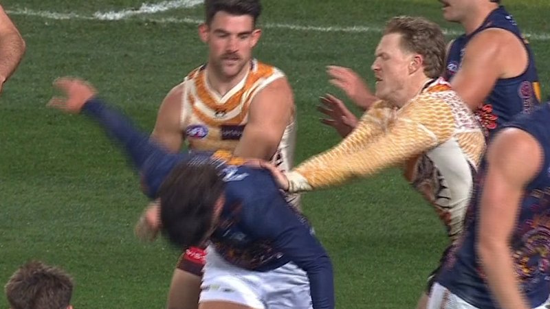 Crows star accused of diving