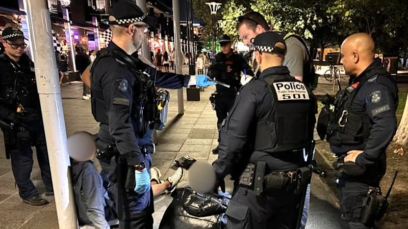 Police arrest group of teenagers allegedly armed with weapons