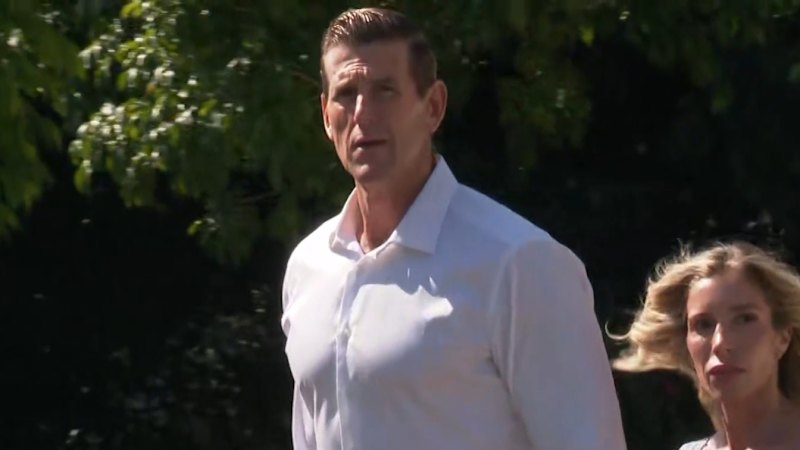 Court documents shed light on concerns Ben Roberts-Smith was planning overseas move
