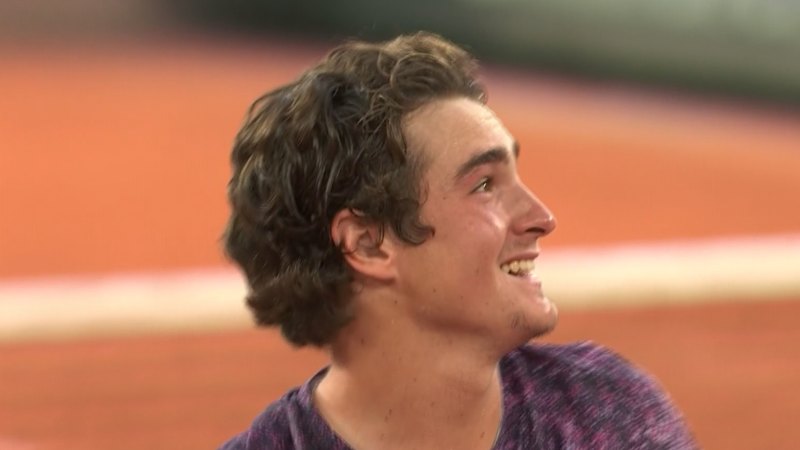 Brazilian teen upsets Djokovic