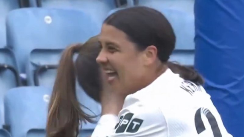 Sam Kerr becomes Chelsea's top scorer