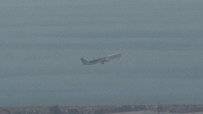 First flight from Dubai in days set to land in Sydney