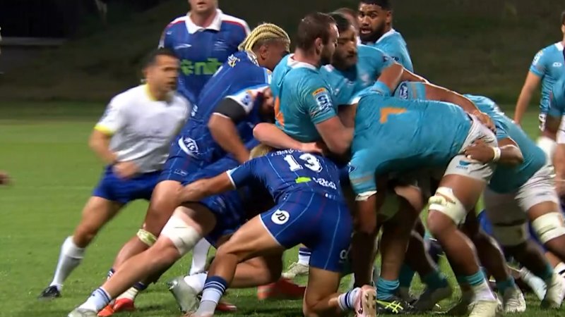 Moana fool Blues with trick play