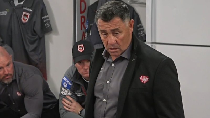 Dragons players rally around embattled coach