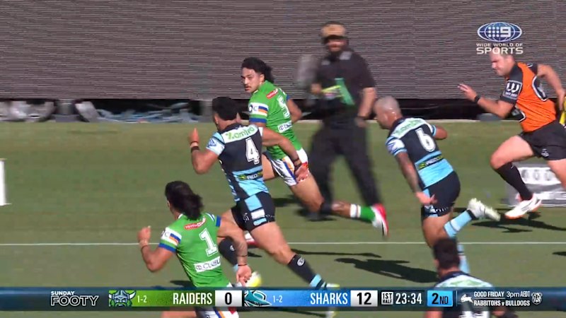 Raiders flyer sets up Weekes