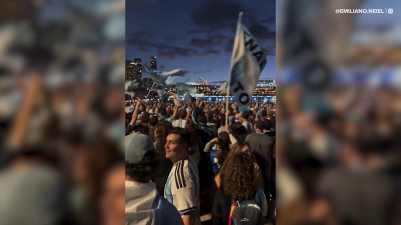 Argentinian fans gather at Opera House forecourt