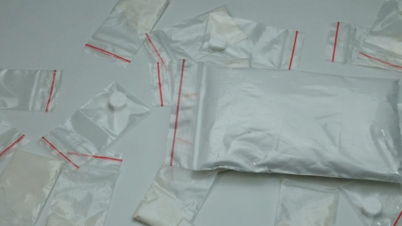 One dead, three hospitalised after drug mix-up causes heroin overdoses in Victoria