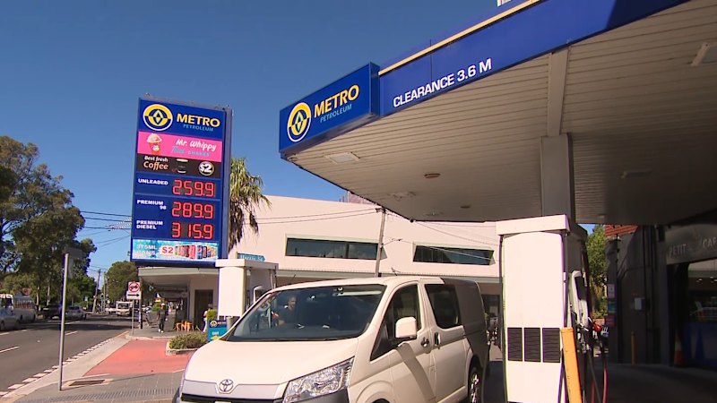 Service stations across NSW running out of fuel as crisis deepens
