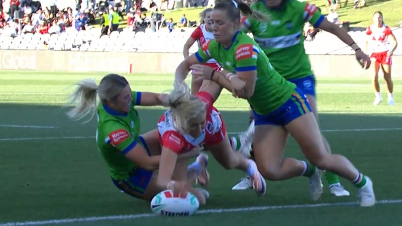 Berry muscles over for the Dragons