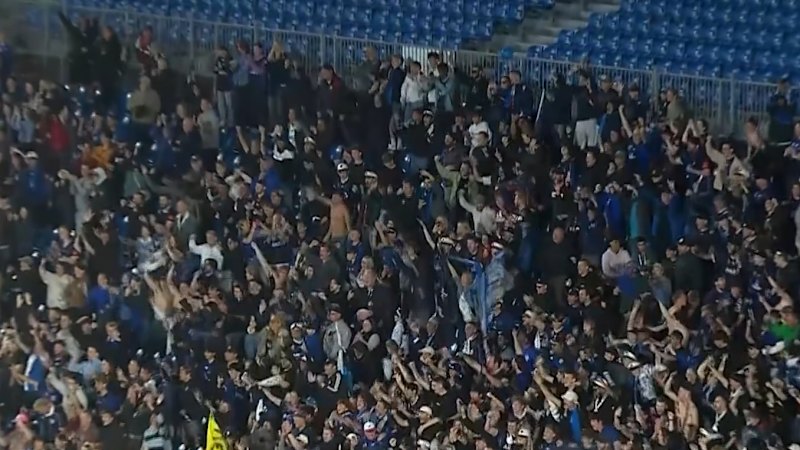 Penalty sends Auckland to semis