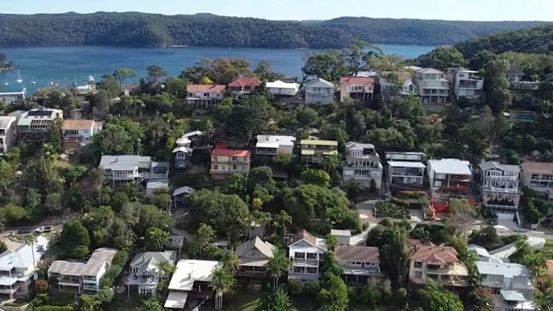 First home deposit scheme backfires as house prices tumble