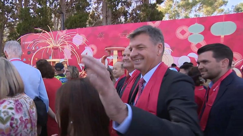 Opposition aims for cheaper childcare