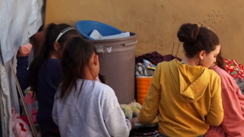 PM defiant as Australian children detained in Syria plead to come home