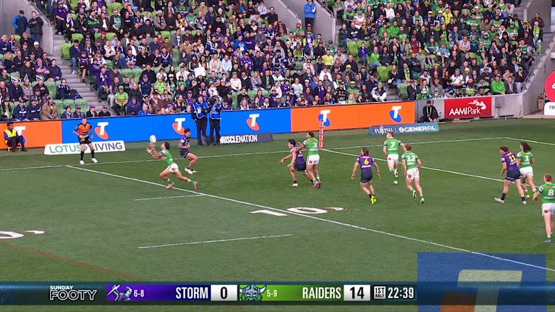 Savage stuns with 90-metre intercept try