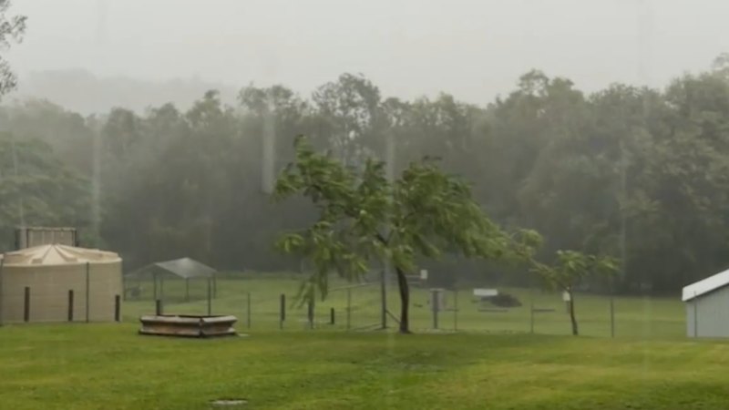 Cyclone Narelle hits Far North Queensland communities