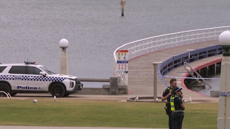 Woman found dead at popular Victorian beach