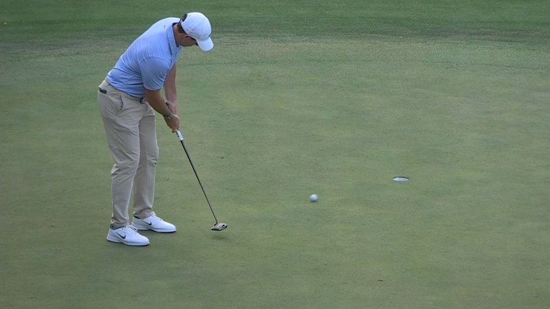 Rory nails crucial birdie putt