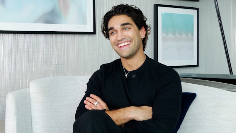 Meet Josh Heuston one of the stars of steamy Hockey romance, Off-Campus