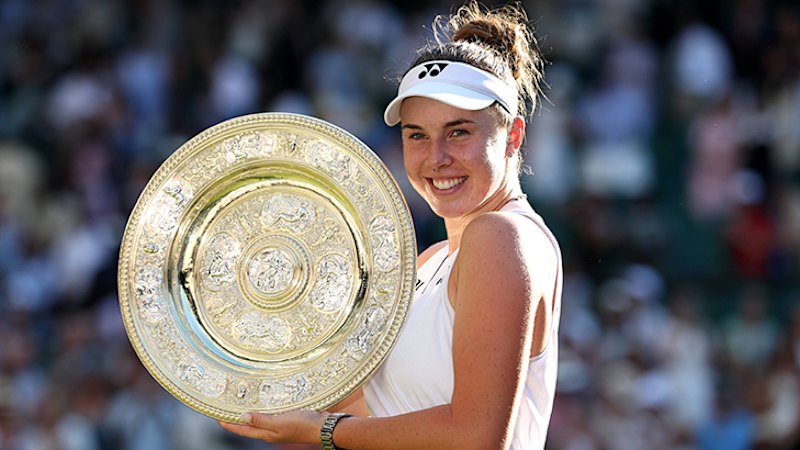 Noskova revels in dramatic Wimbledon win
