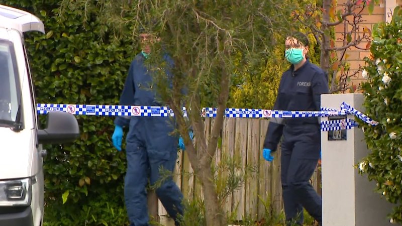 Woman arrested after man found dead in Melbourne home