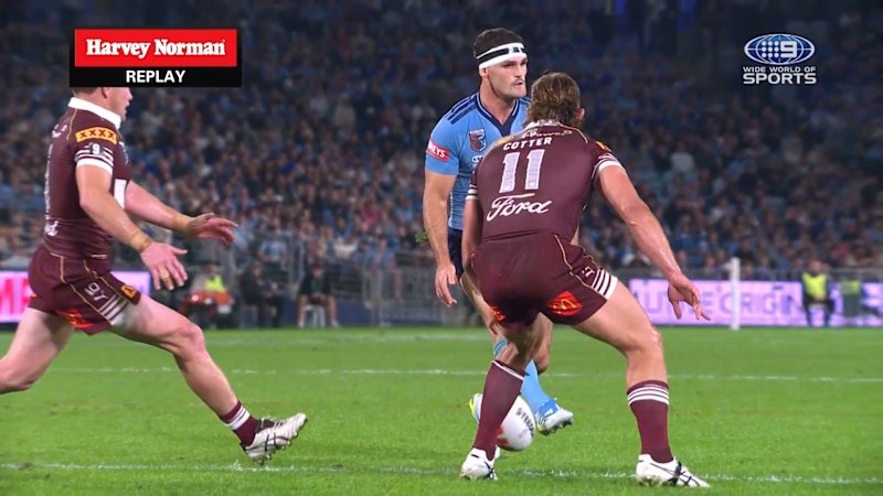 Cleary's no-look grubber fools Maroons