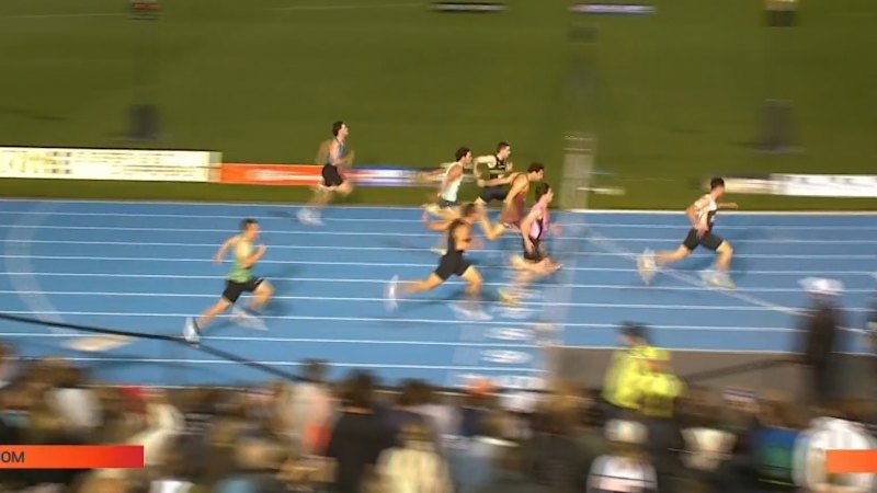 Kennedy roars to dominant 100m win