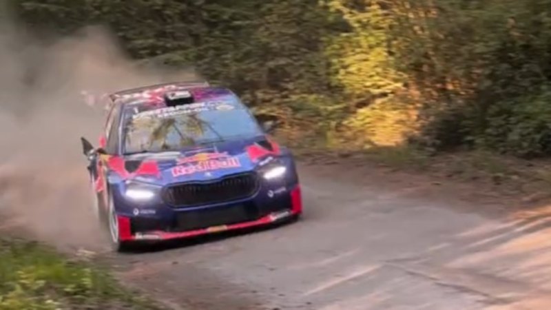 Verstappen suffers heavy crash in rally event