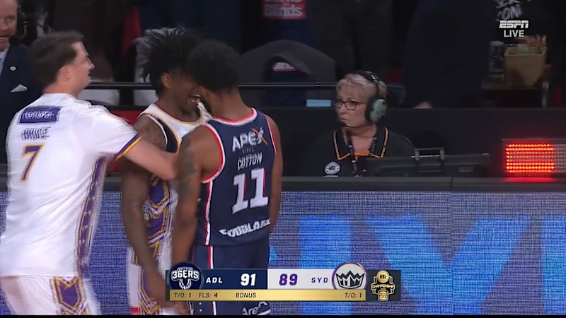 NBL stars get heated after incredible Cotton buzzer beater