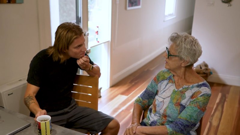 Age-gap roommates embrace intergenerational living