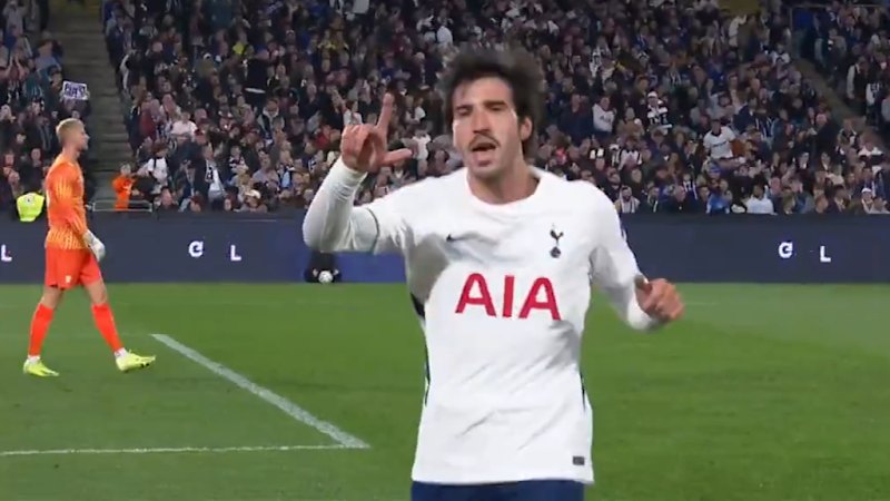 Spurs' new signing delivers early lead