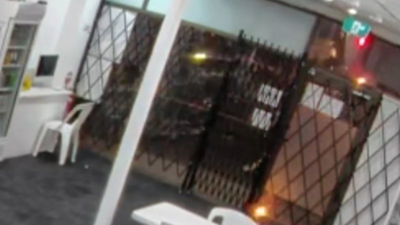 Firebomb damages Sydney hair salon