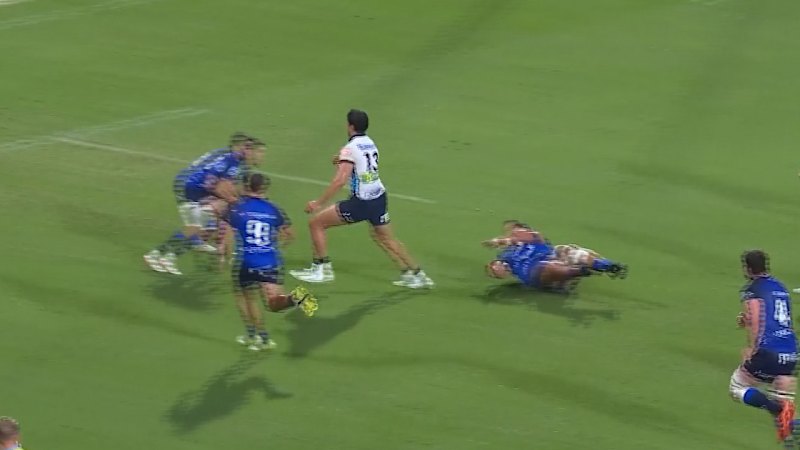 Suaalii runs through Lomax