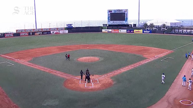 Twin quakes shake Venezuelan baseball game