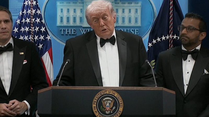 Alleged gunman charges White House event